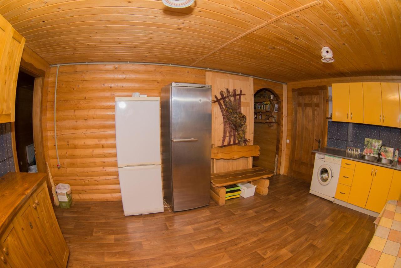 Садиба Вежа Verkhovyna Exterior photo