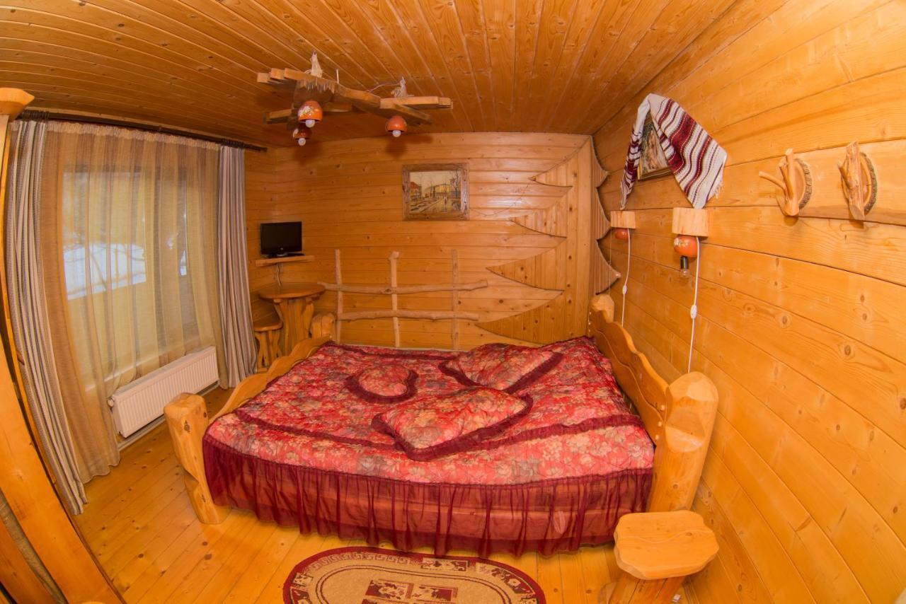 Садиба Вежа Verkhovyna Exterior photo